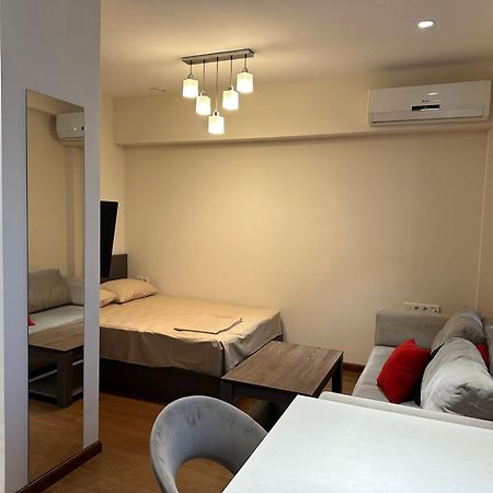 Wonderful Apartment In Republic Square, City Center Ереван Екстериор снимка
